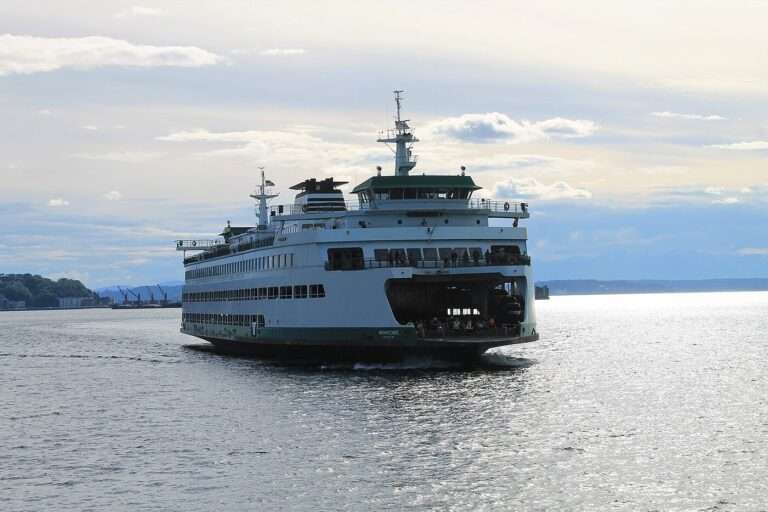 The ferry Wenatchee crossing Puget Sound between Seattle and Bainbridge Island